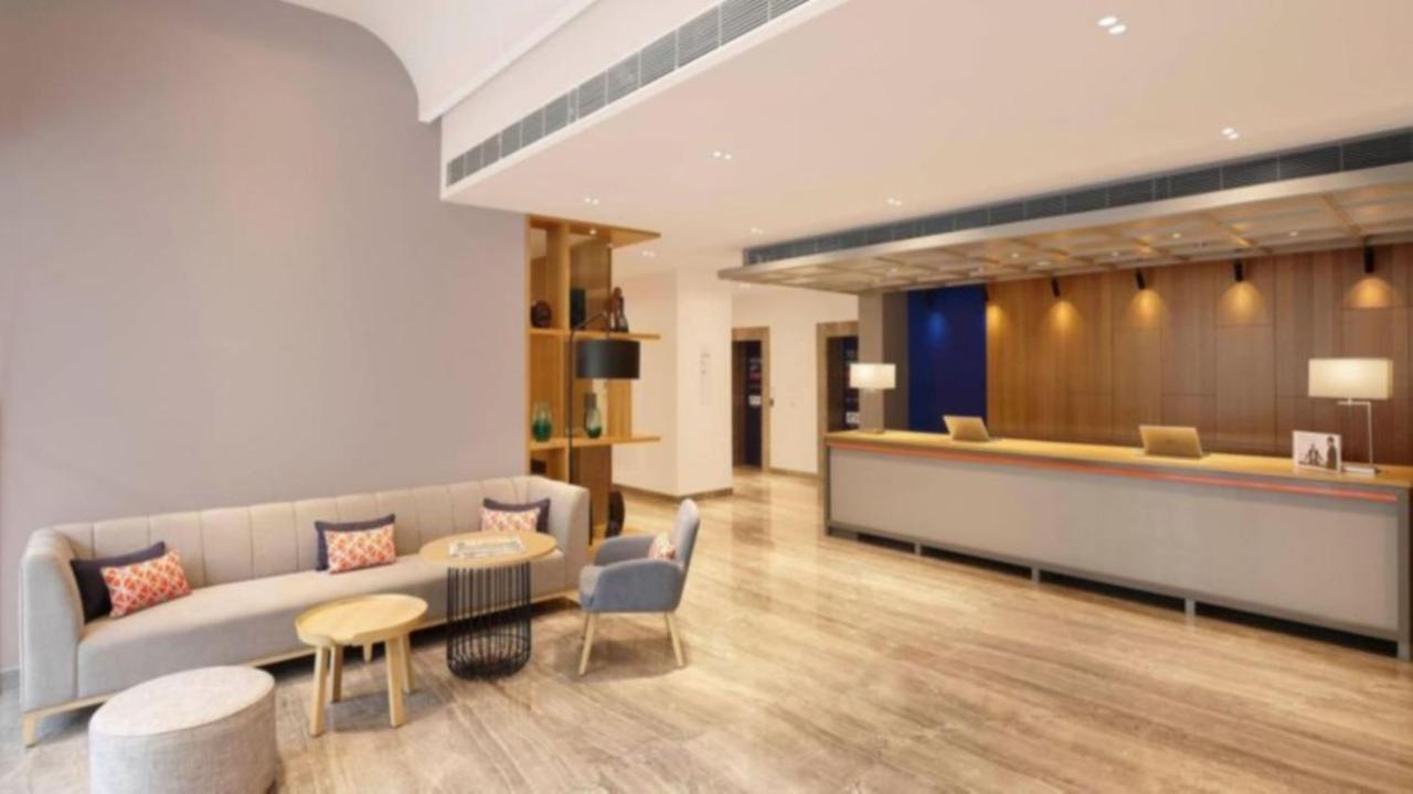 Holiday Inn Express Bengaluru Whitefield Itpl By Ihg Exterior photo